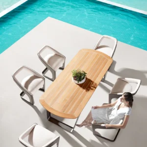 ONDA outdoor dining table