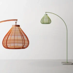 Apollo stand outdoor light