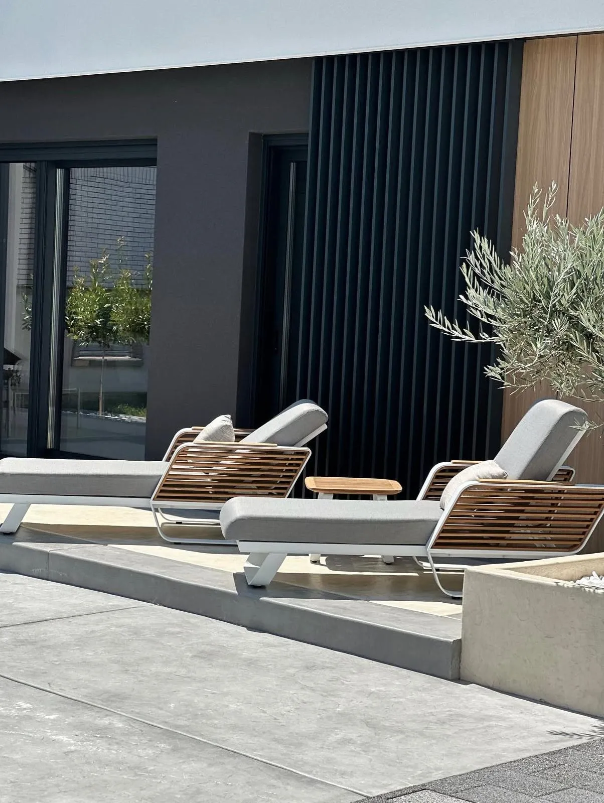 WING outdoor sunbed - Image 4