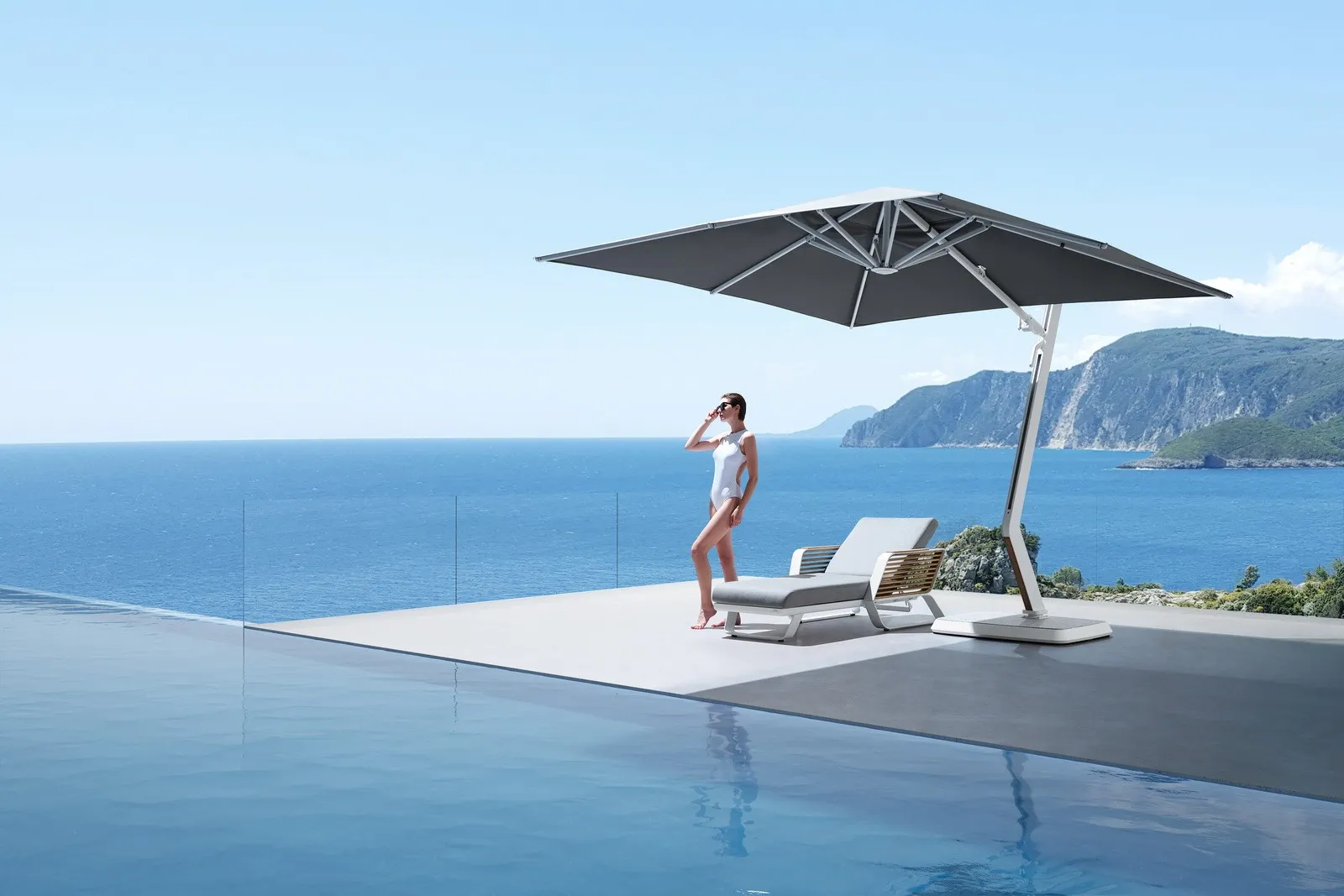 WING outdoor sunbed